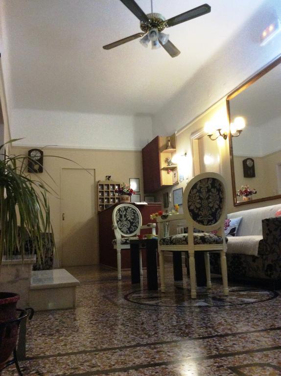Hotel Bretagne Loutraki  Luaran gambar