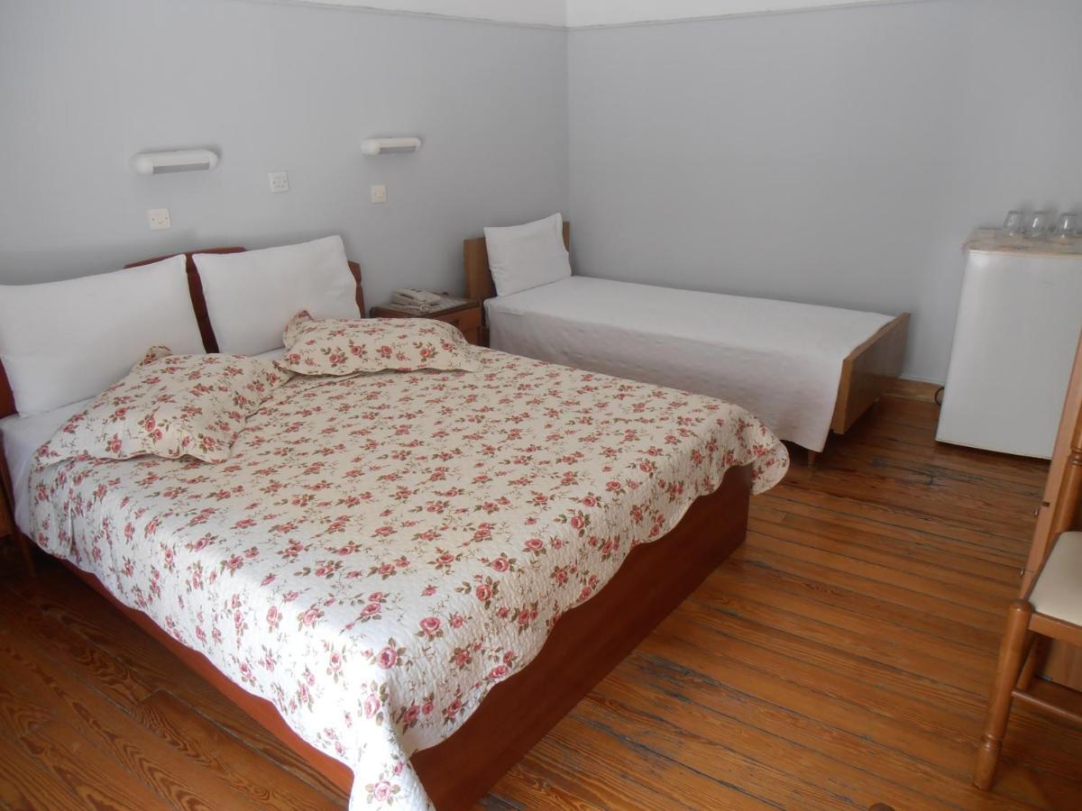 Hotel Bretagne Loutraki  Bilik gambar
